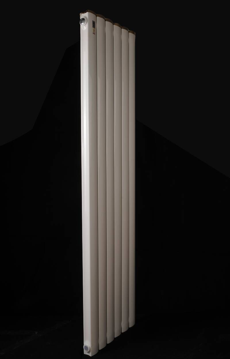 北京暖气片价格首先考虑材质，与此同时注重品牌的选择，暖气片十大品牌金旗舰暖气片是首选！