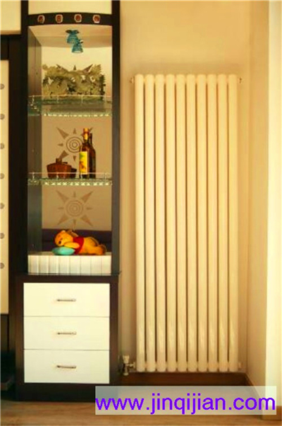 钢制暖气片防腐蚀性能与防腐剂密切相关，金旗舰钢制暖气片远销欧洲