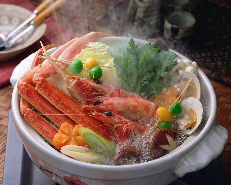 金旗舰 | 海鲜+温泉双倍满足，这个年会有点嗨！