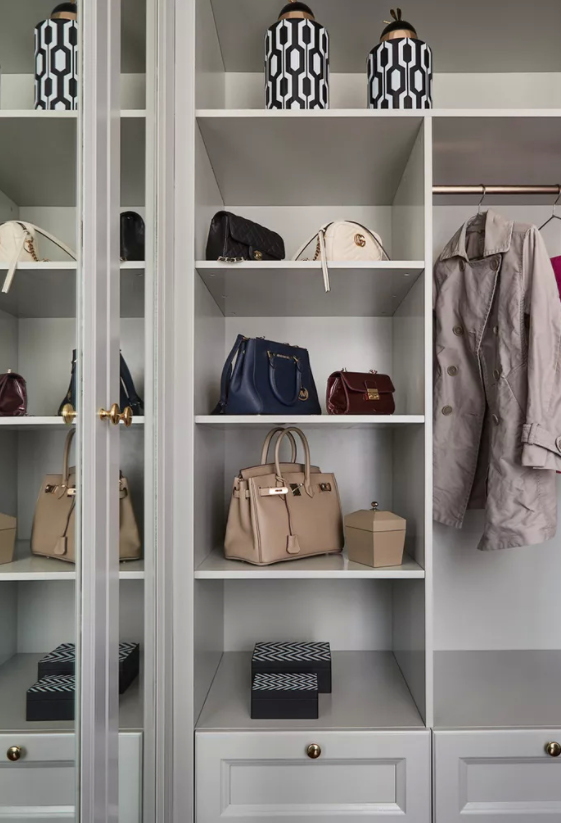 如何收纳衣服整理衣柜？收纳整理有窍门，超实用，纯干货！